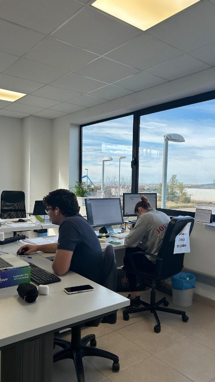 Instagram post from romeuprenafeta. This post is in position 10.